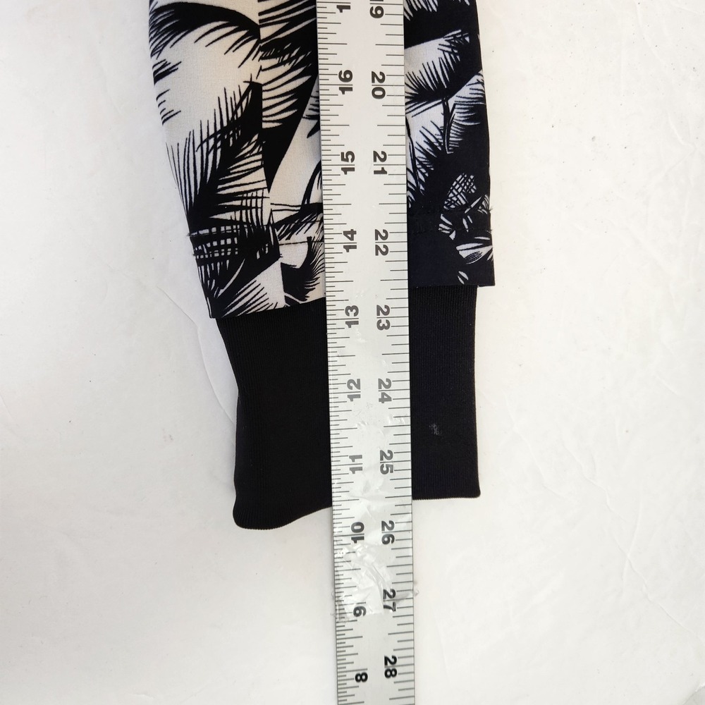 Fabletics Diana Bomber Jacket Womens Small Black & White Malibu Leaf Print Top - Picture 16 of 16